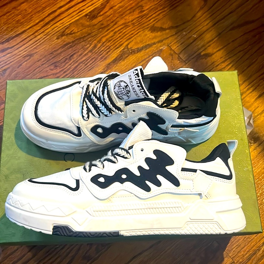 Aderstar Sneakers
Size 44 
White & Black
Never worn in great condition